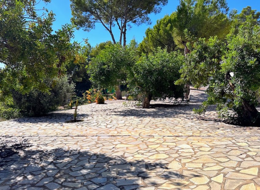 Resale - Villa - Altea