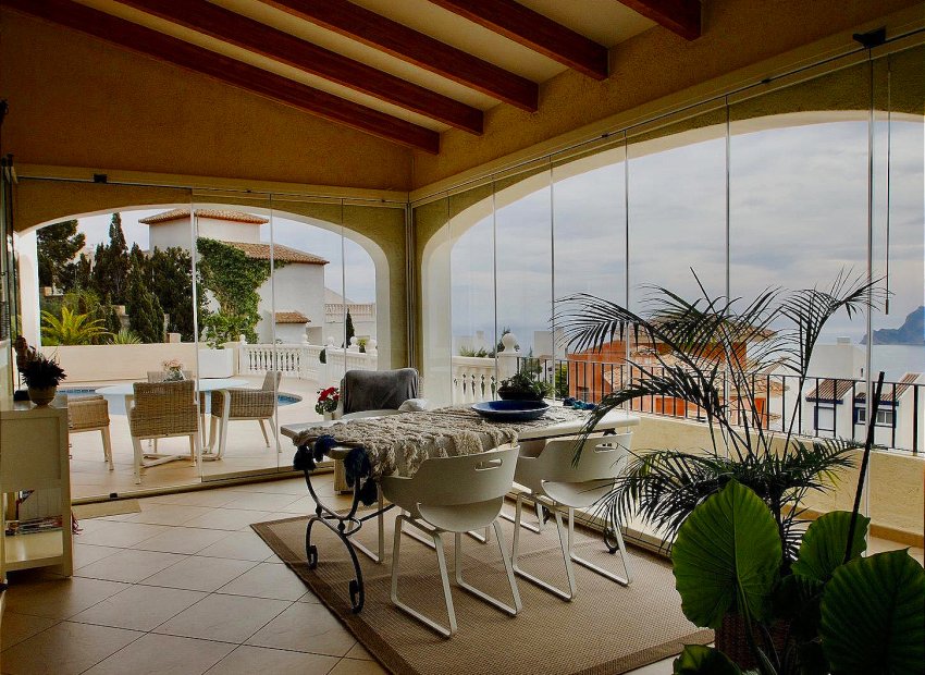 Resale - Villa - Altea