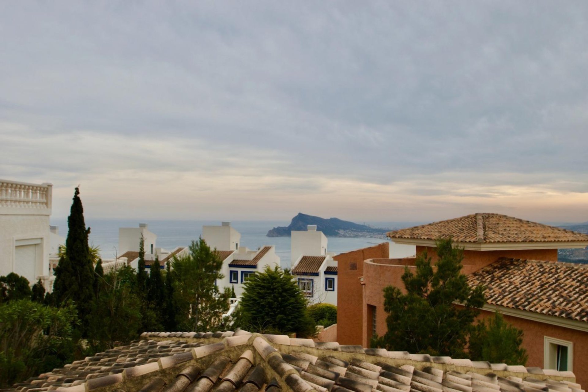 Resale - Villa - Altea