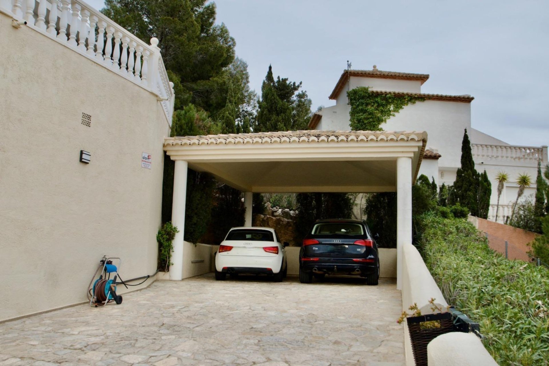 Resale - Villa - Altea