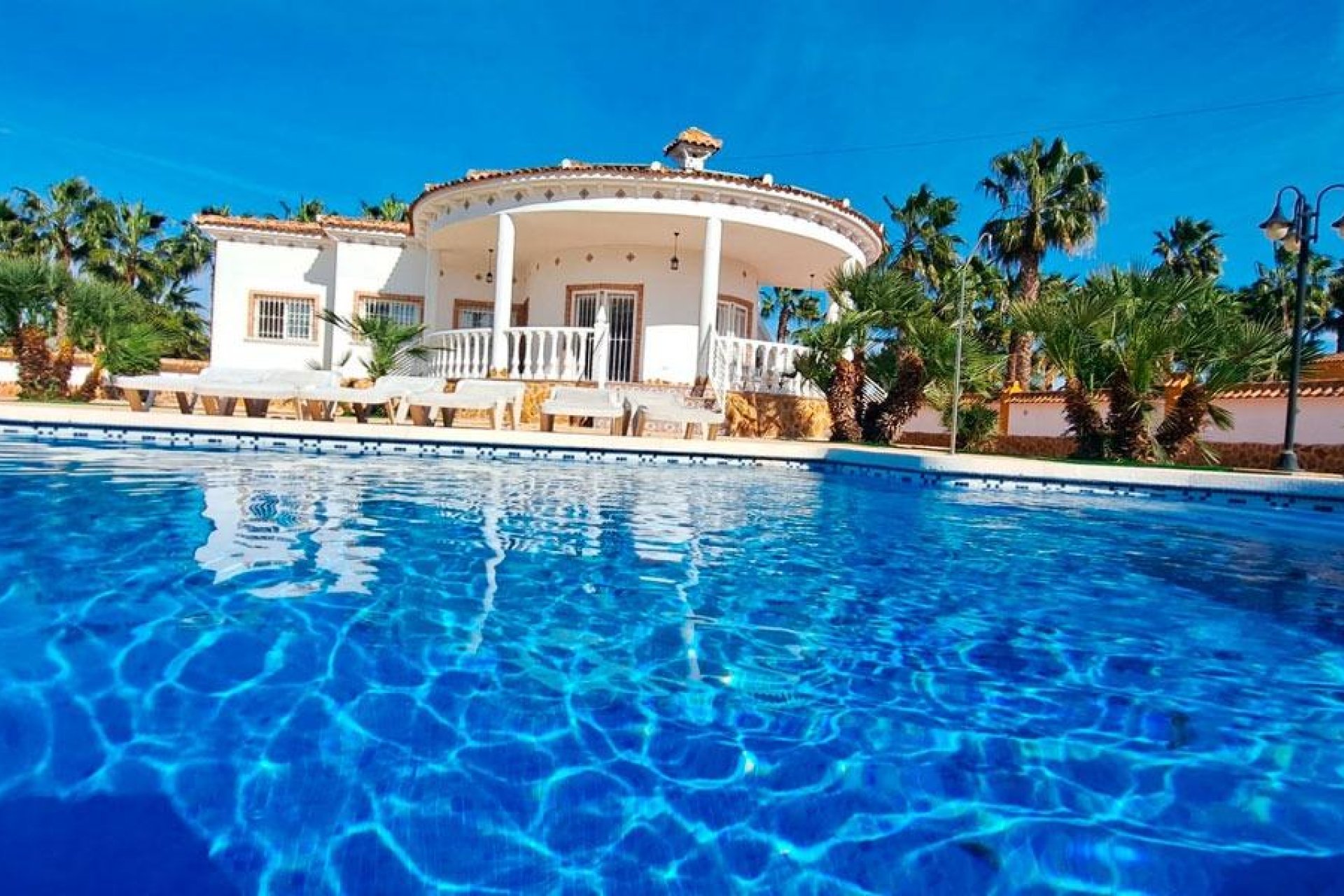 Resale - Villa - Catral