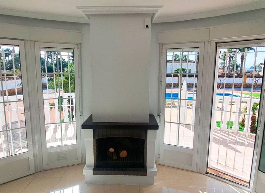 Resale - Villa - Catral