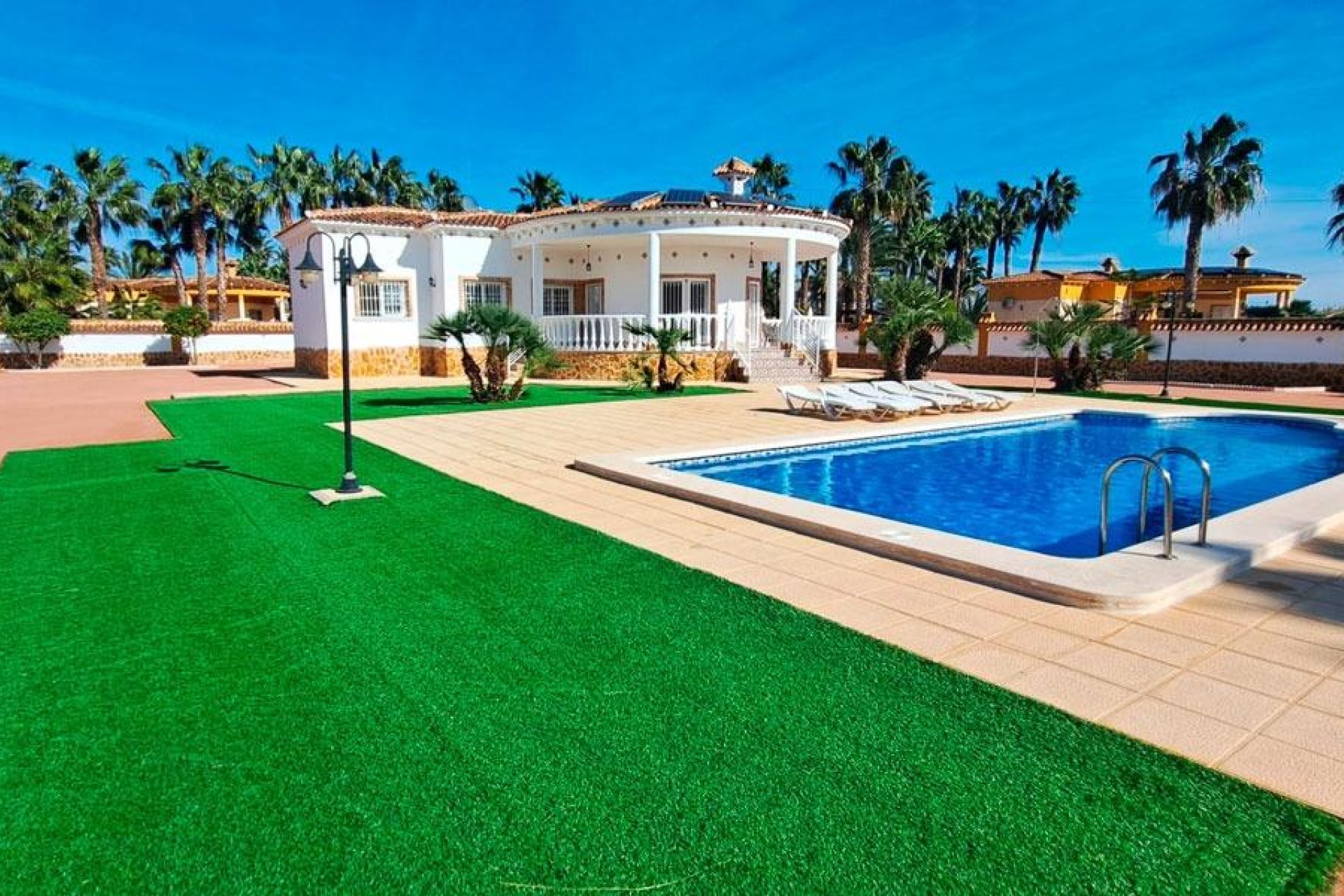 Resale - Villa - Catral