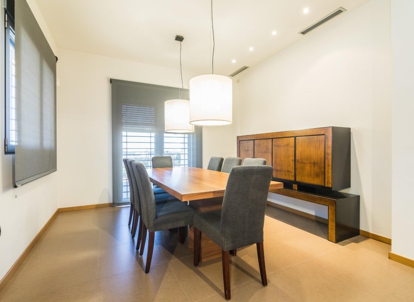 Resale - Villa de Lujo - Peña las aguilas - Peña de Las Águilas