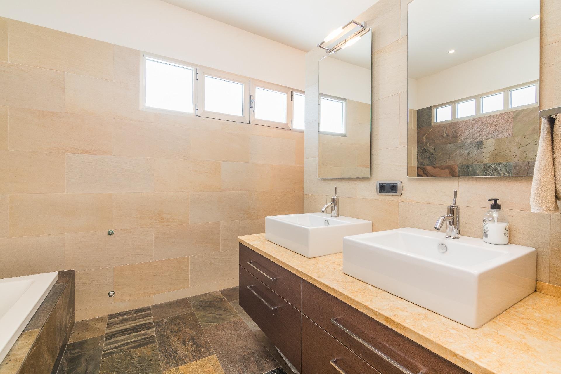 Resale - Villa de Lujo - Peña las aguilas - Peña de Las Águilas