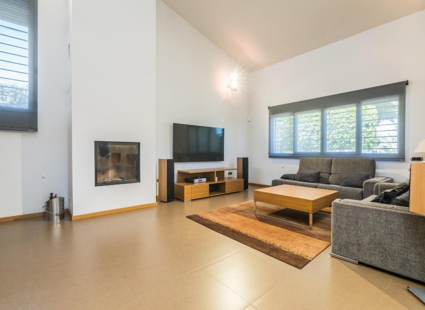 Resale - Villa de Lujo - Peña las aguilas - Peña de Las Águilas