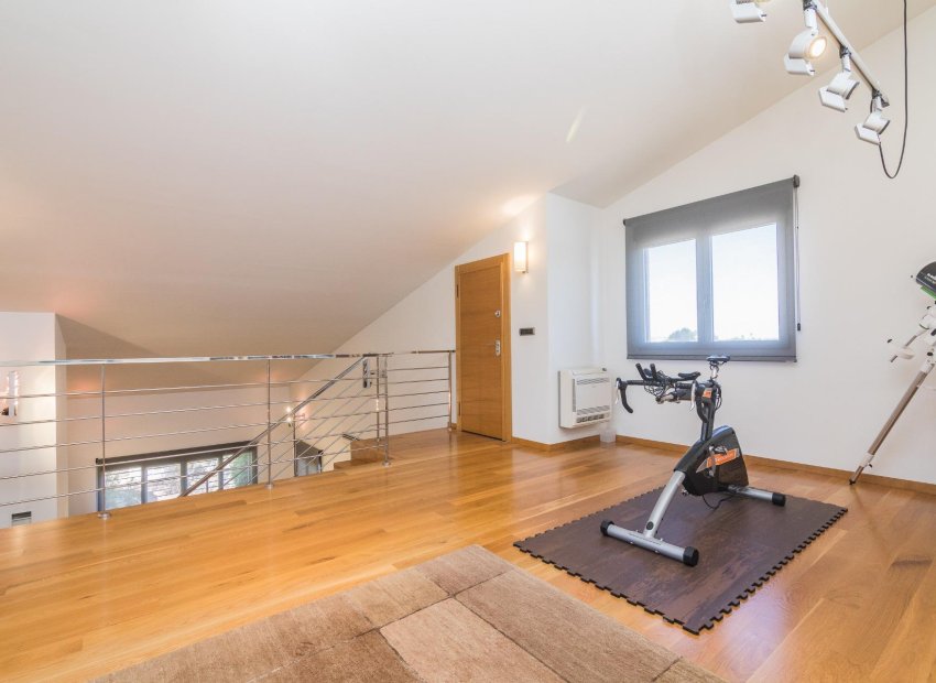 Resale - Villa de Lujo - Peña las aguilas - Peña de Las Águilas