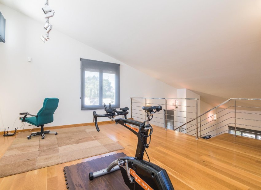 Resale - Villa de Lujo - Peña las aguilas - Peña de Las Águilas