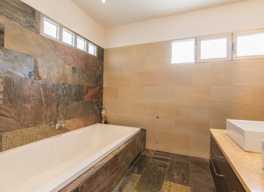 Resale - Villa de Lujo - Peña las aguilas - Peña de Las Águilas