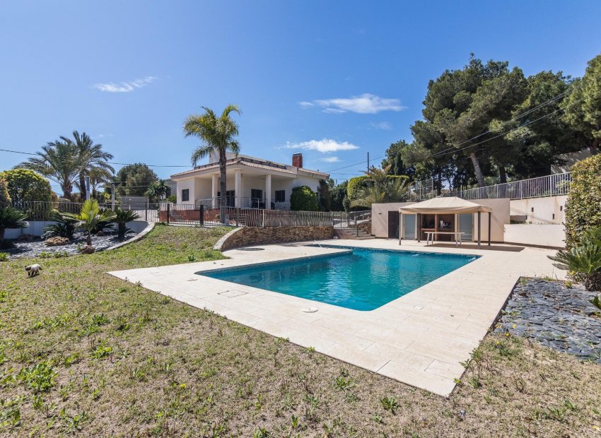 Resale - Villa de Lujo - Peña las aguilas - Peña de Las Águilas