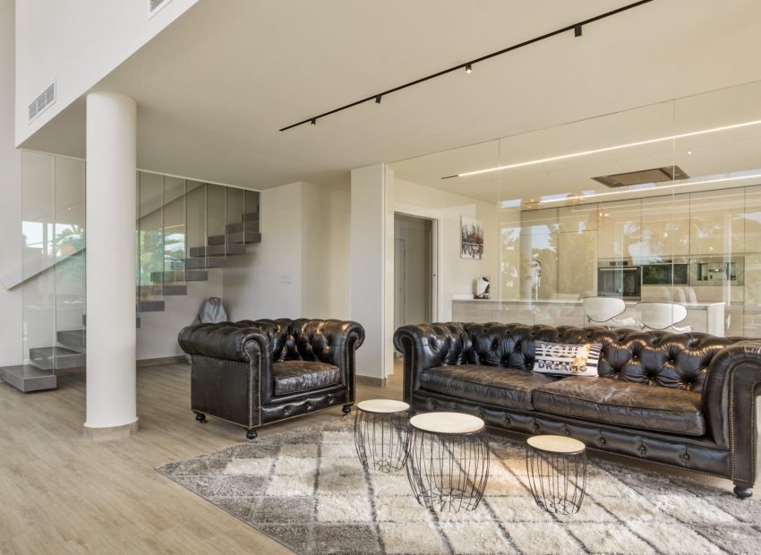 Resale - Villa de Lujo - San Fulgencio