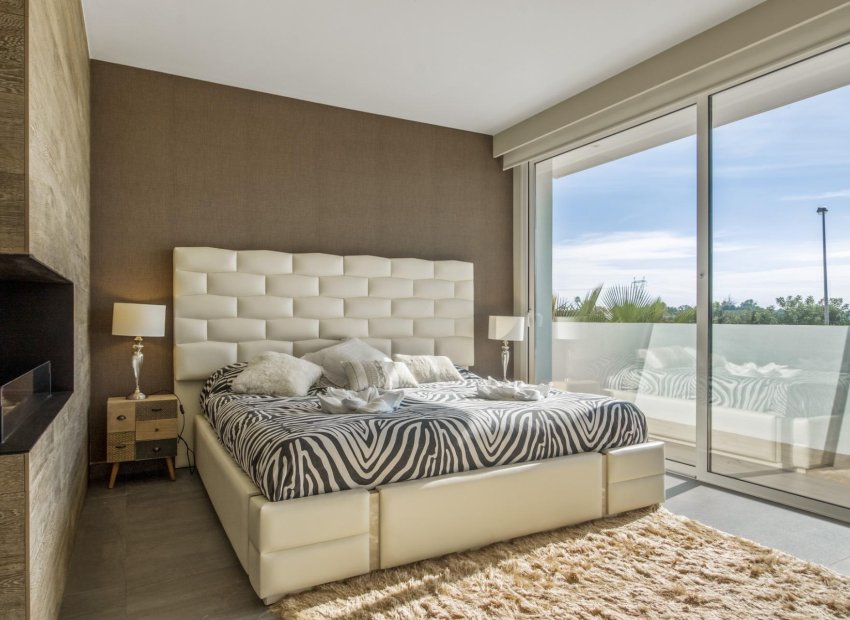 Resale - Villa de Lujo - San Fulgencio