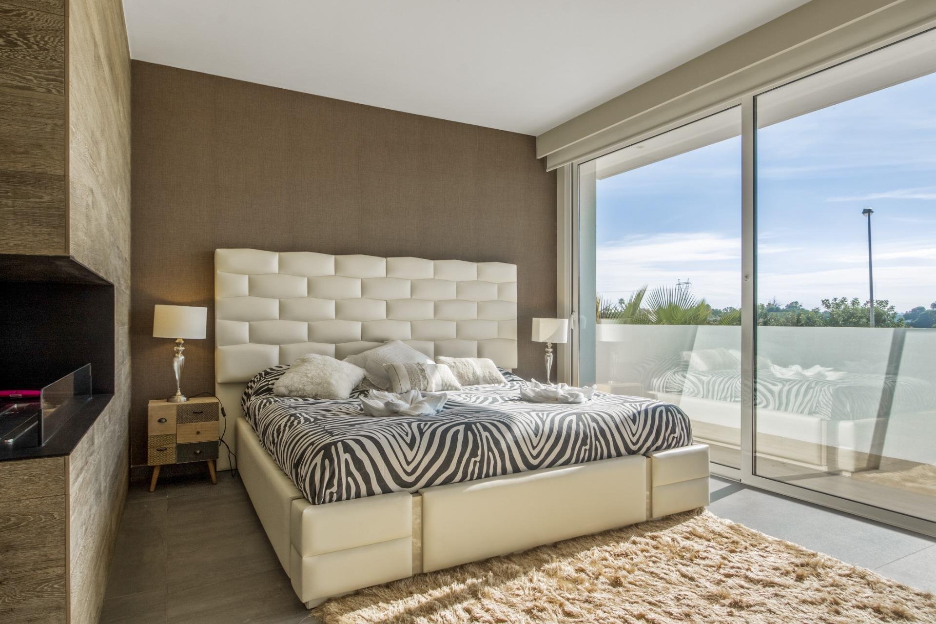 Resale - Villa de Lujo - San Fulgencio