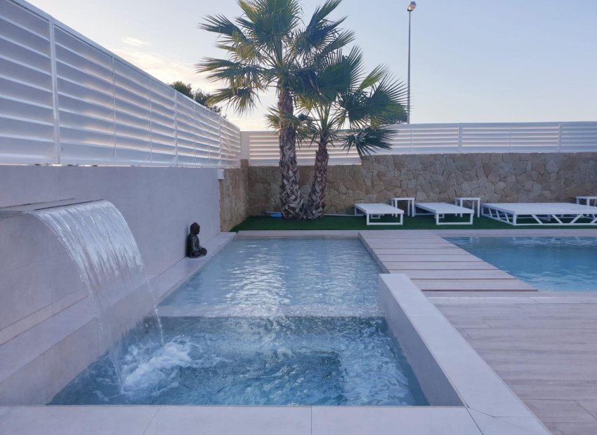 Resale - Villa de Lujo - San Fulgencio