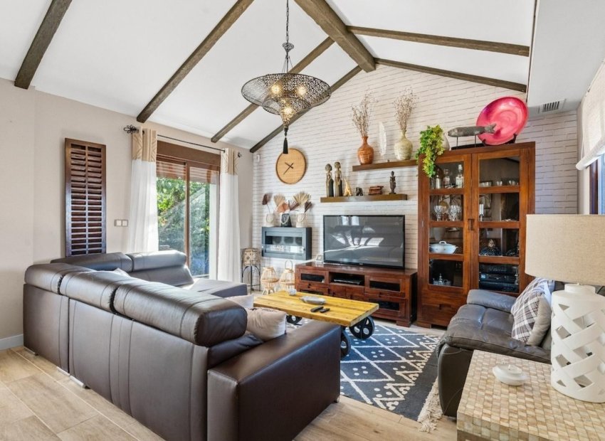 Resale - Villa de Lujo - Santa Pola