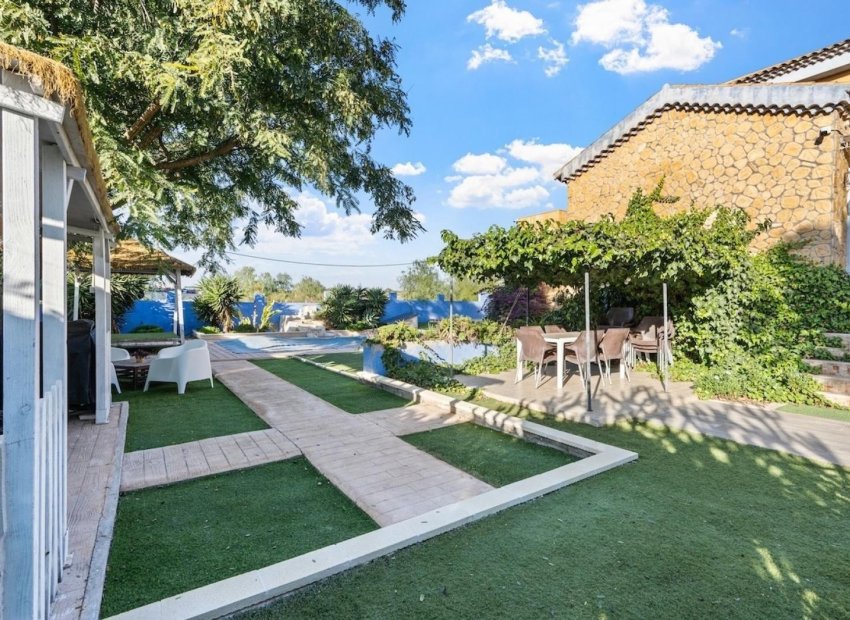 Resale - Villa de Lujo - Santa Pola