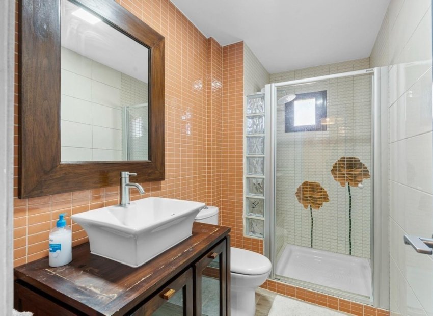 Resale - Villa de Lujo - Santa Pola