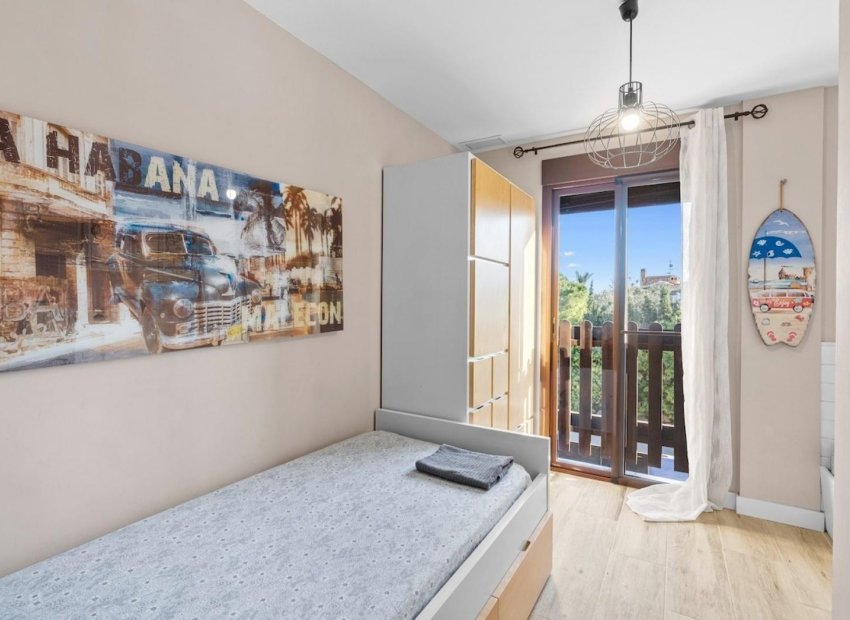 Resale - Villa de Lujo - Santa Pola