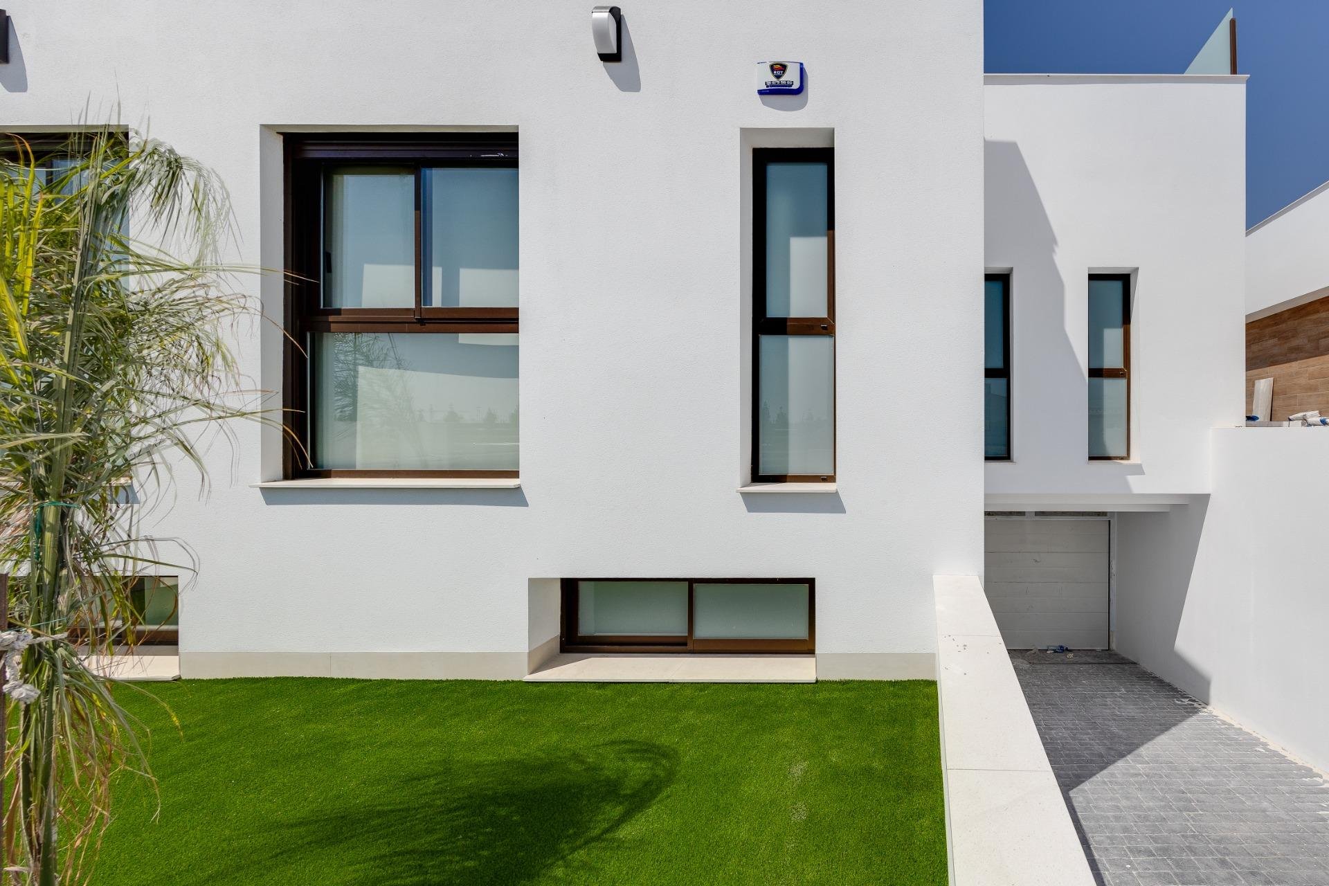 Resale - Villa - Los Alcázares - Las Lomas del Rame-Bahía Bella