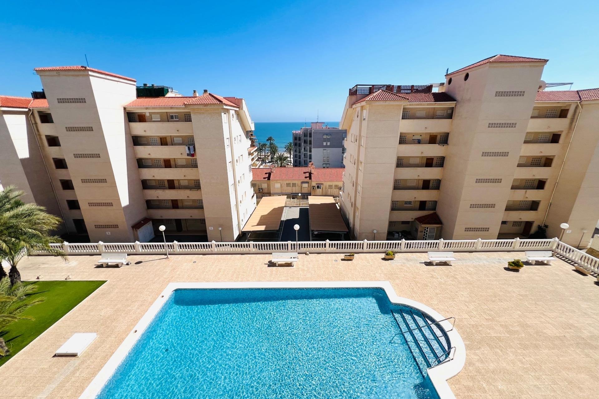 Reventa - Apartamento - Arenales del Sol
