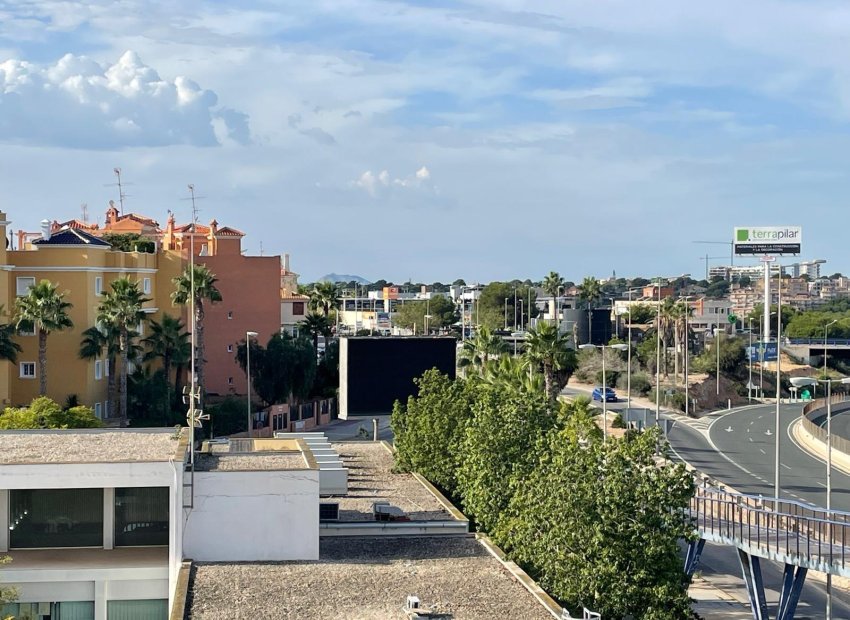 Reventa - Apartamento - Orihuela Costa - Campoamor