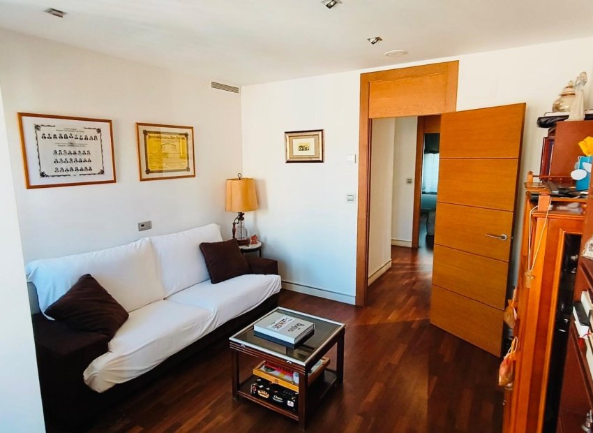 Reventa - Ático - Elche - Centro