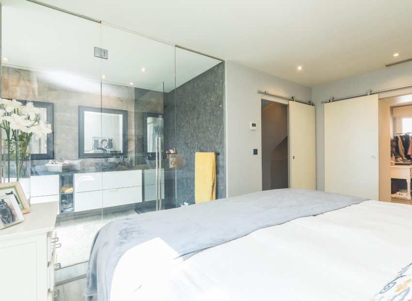 Reventa - Bungalow - Arenales del Sol - Zona paseo maritimo