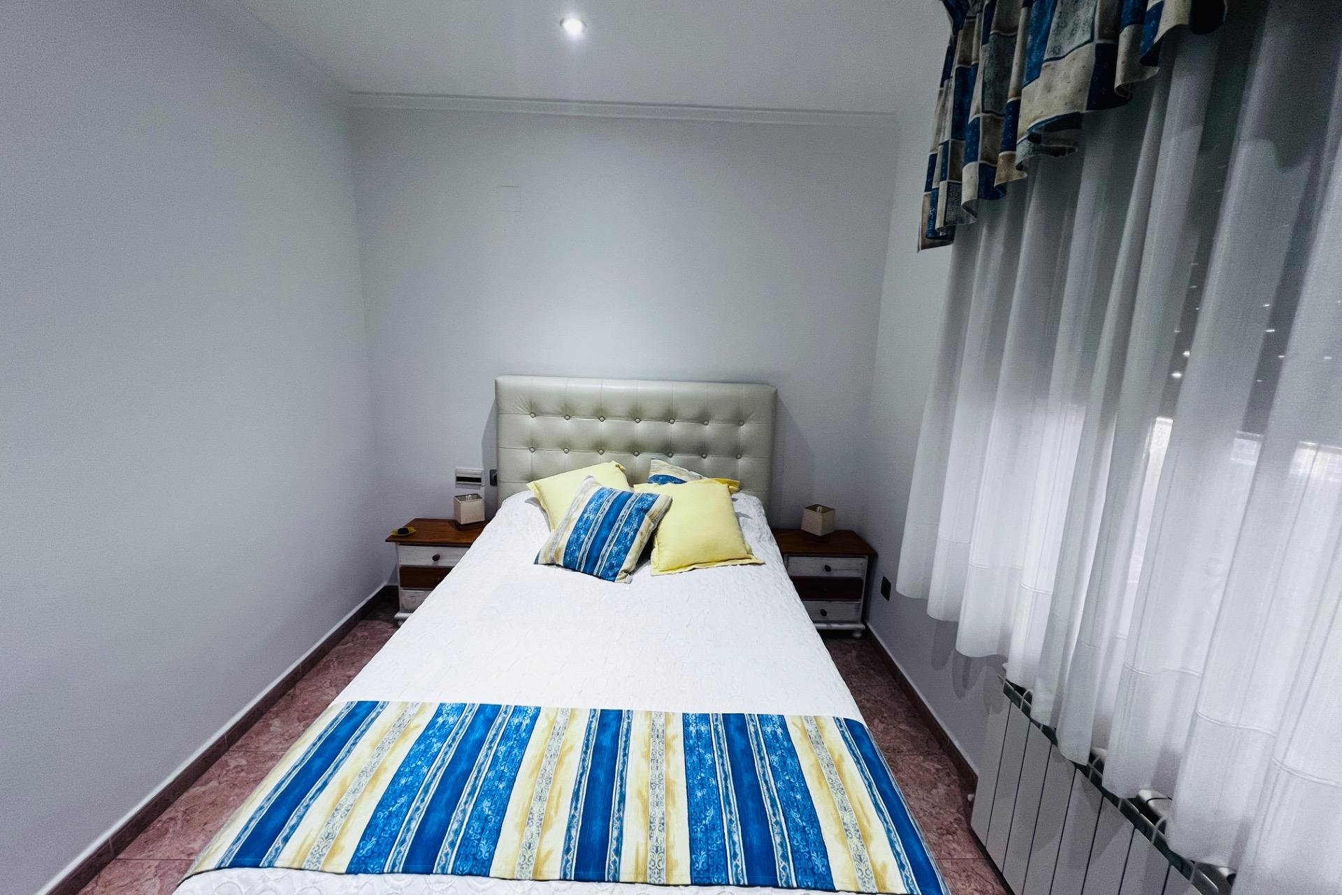 Reventa - Chalet - Peña las aguilas - Peña de Las Águilas