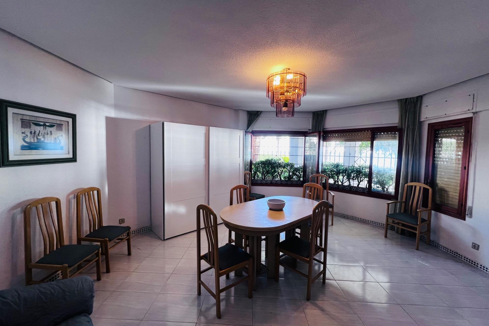 Reventa - Chalet - Santa Pola - Santiago bernabeu