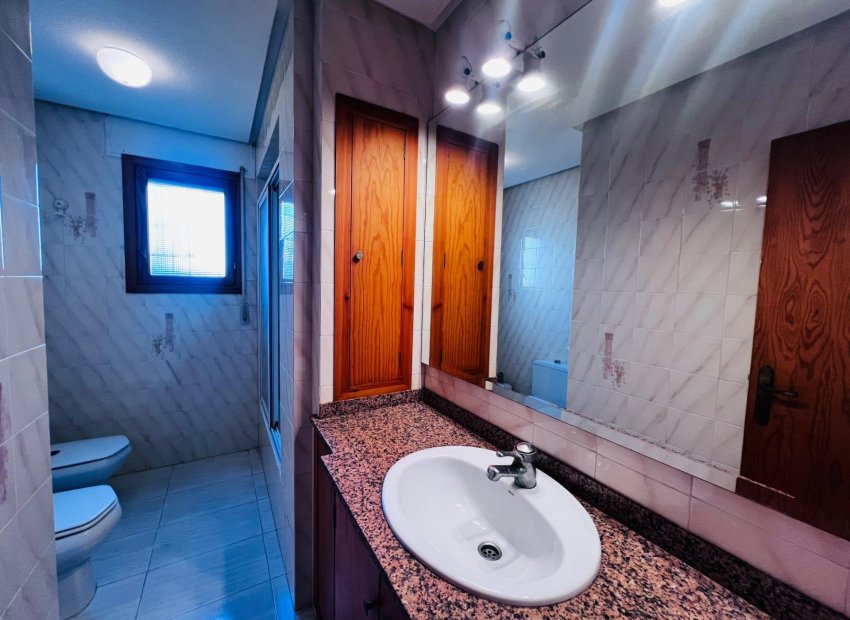 Reventa - Chalet - Santa Pola - Santiago bernabeu