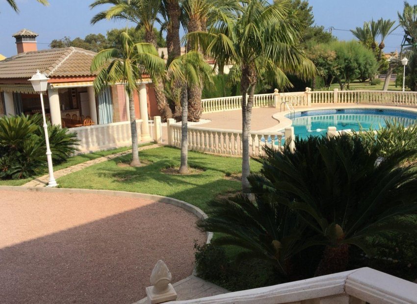 Reventa - Chalet - Valverde (Alicante) - Valverde
