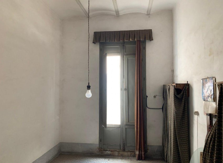 Reventa - Edificio - Elche - Centro