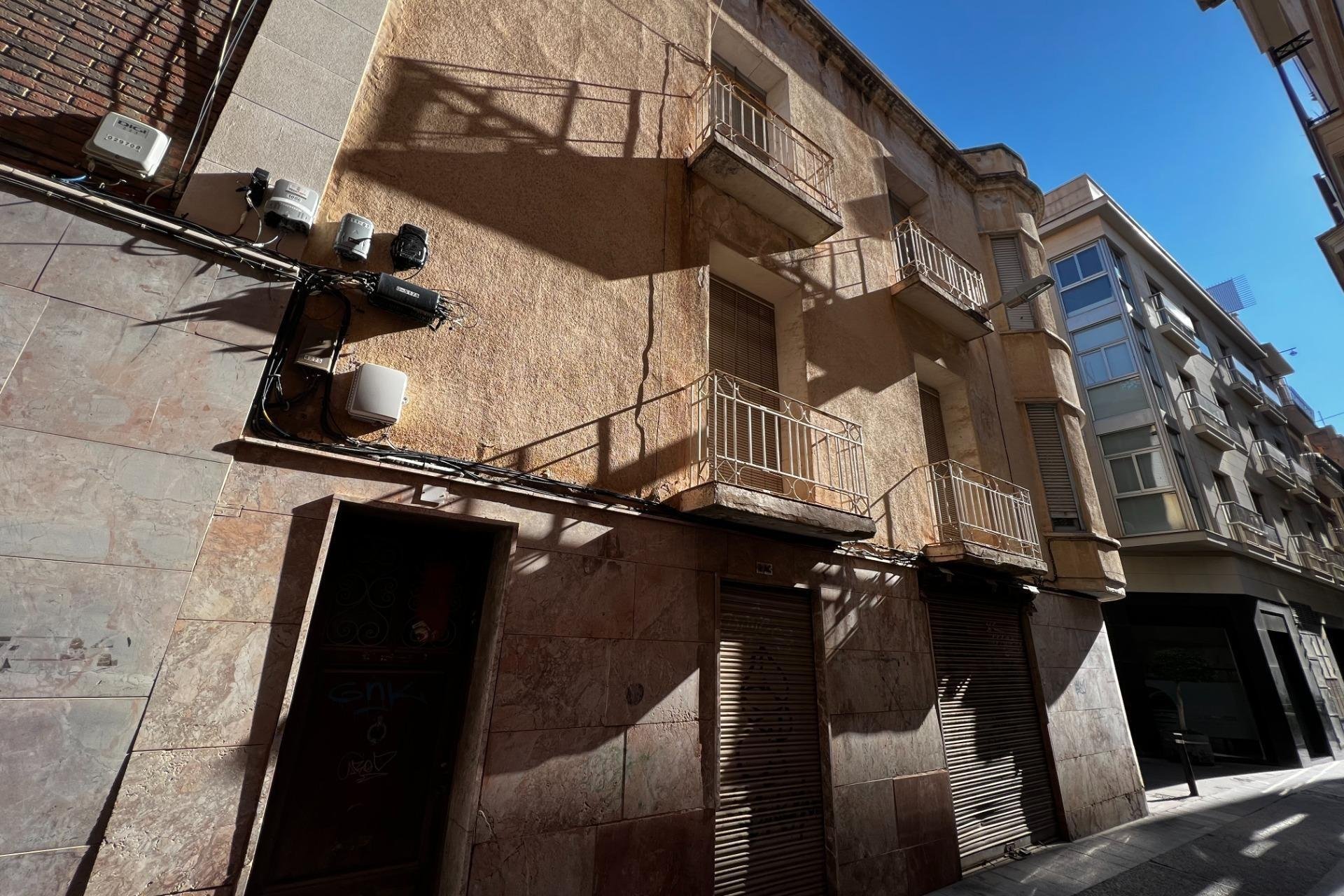 Reventa - Edificio - Elche - Centro