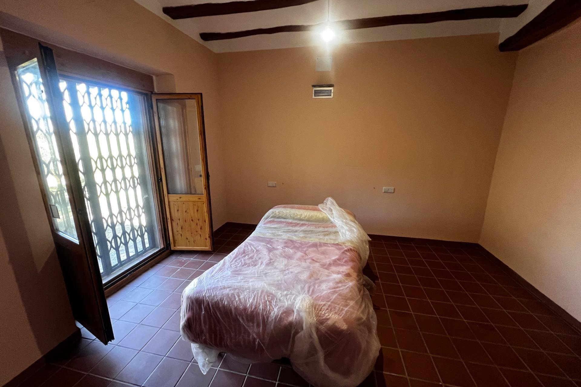 Reventa - Finca rústica - Bocairent - Sierra de Mariola