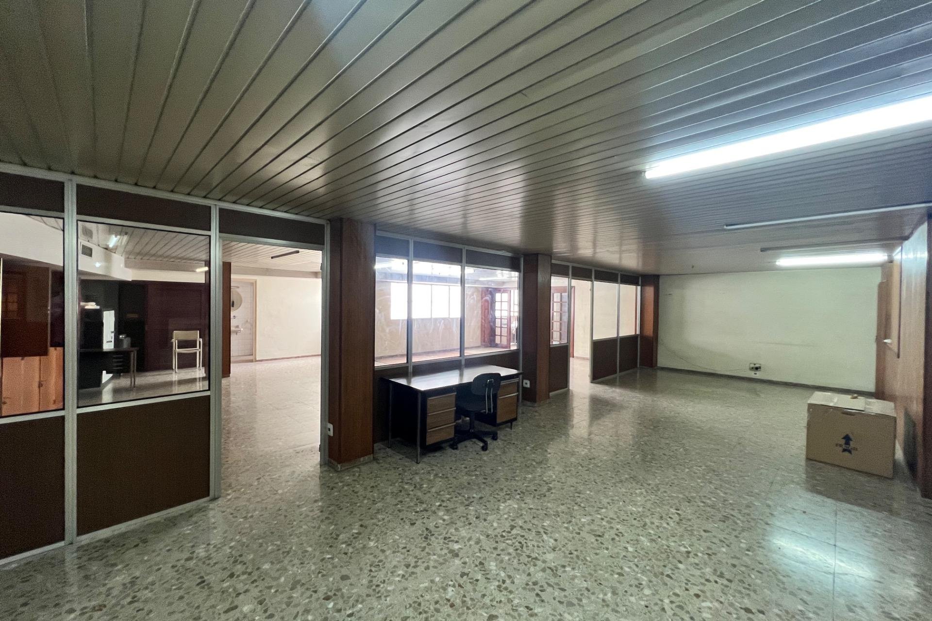Reventa - Local comercial - Alicante - Centro