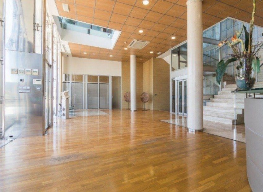 Reventa - Nave industrial - Elche Pedanías - Jubalcoi-Saladas