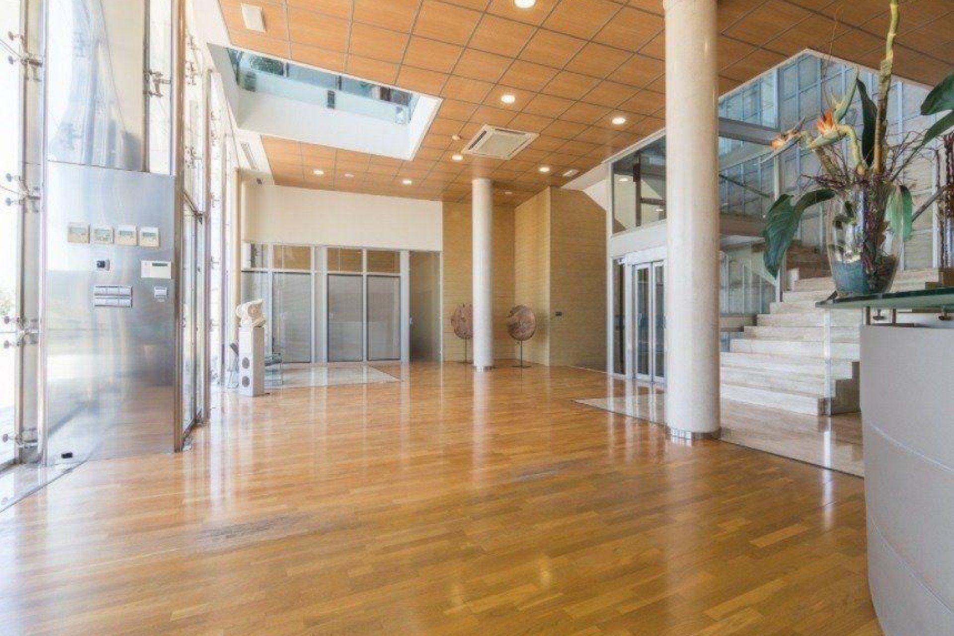 Reventa - Nave industrial - Elche Pedanías - Jubalcoi-Saladas