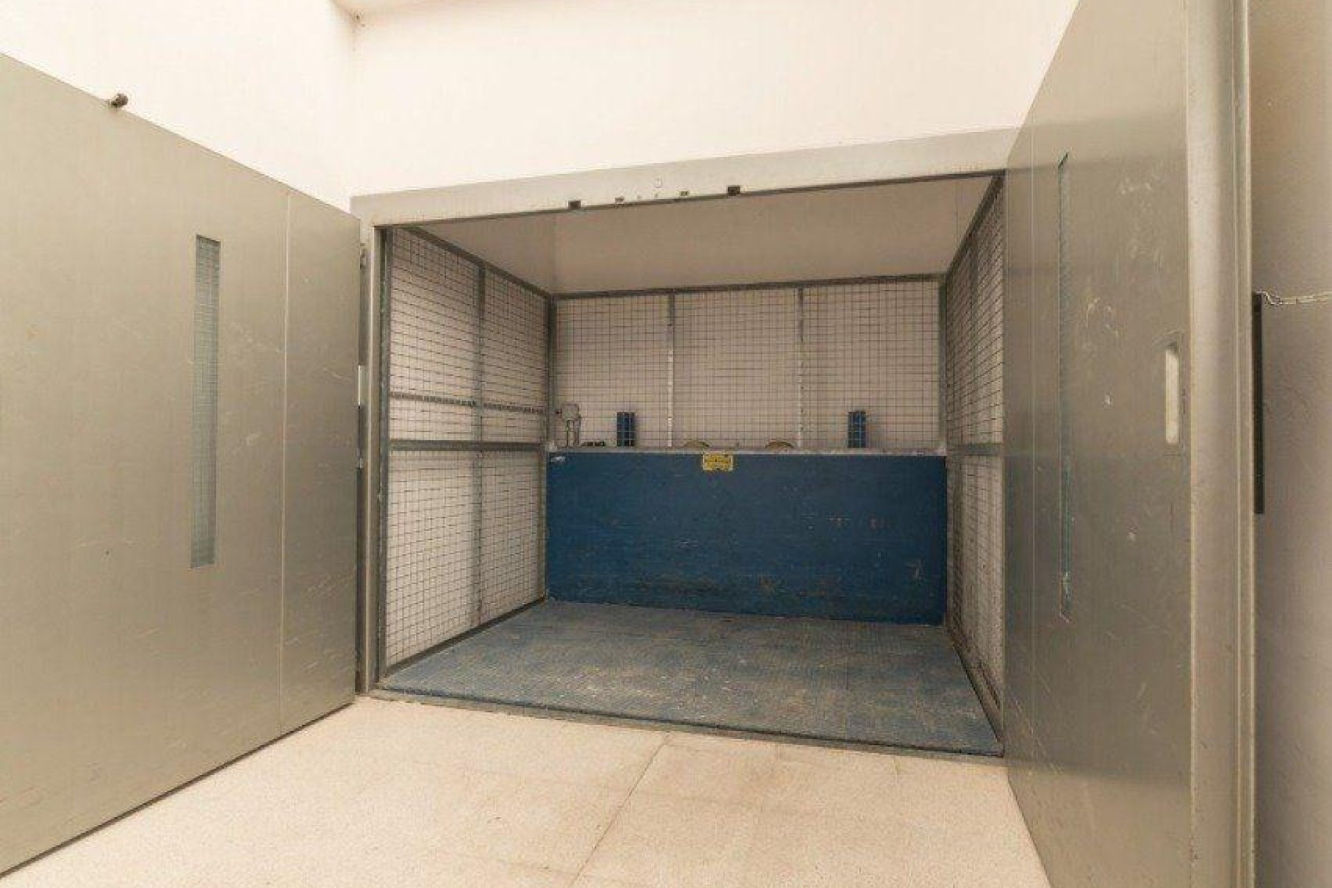 Reventa - Nave industrial - Elche Pedanías - Jubalcoi-Saladas