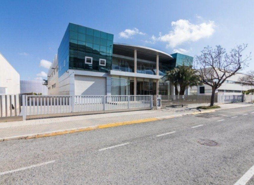 Reventa - Nave industrial - Elche Pedanías - Jubalcoi-Saladas
