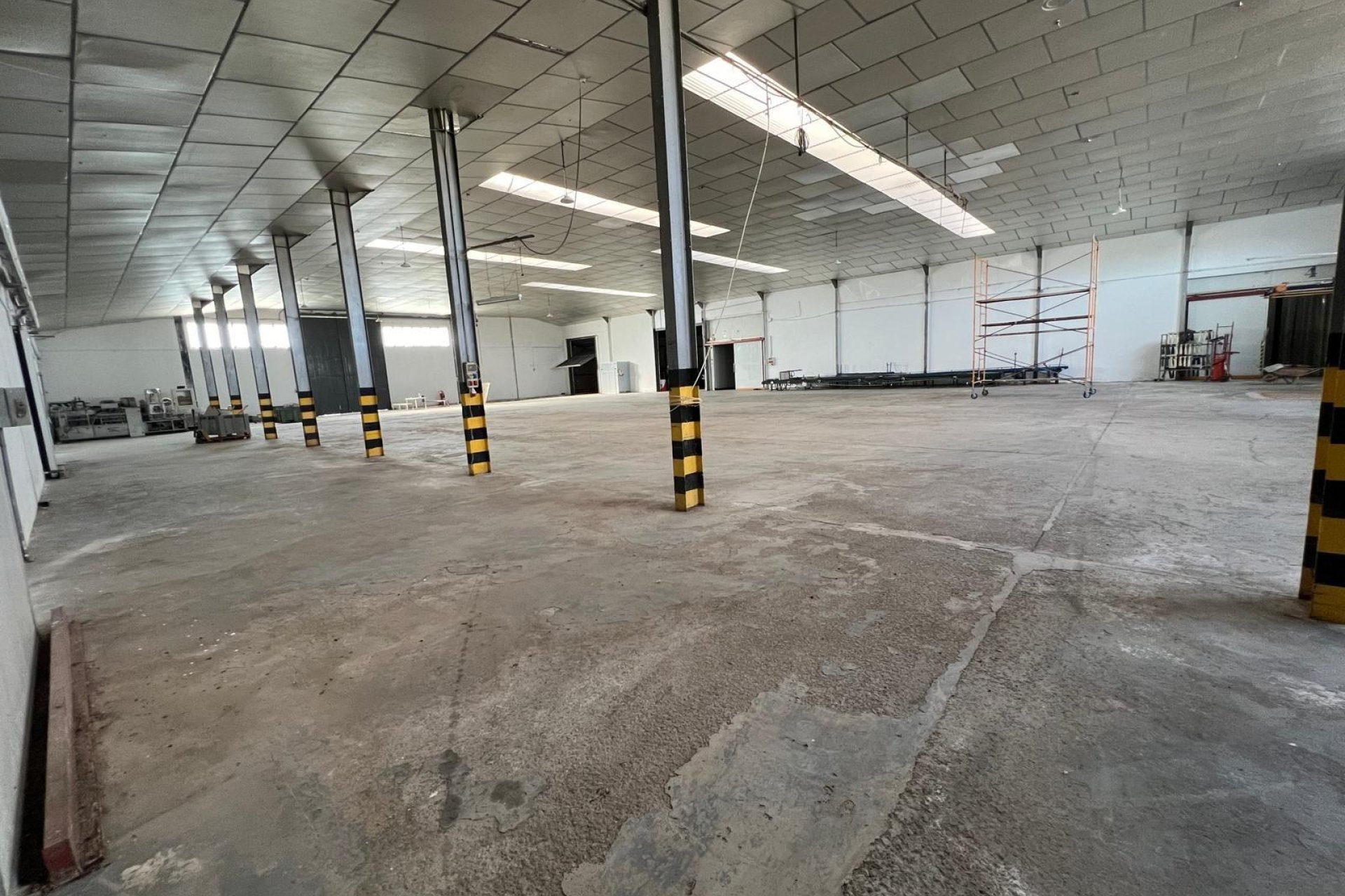 Reventa - Nave industrial - Las bayas - Las Bayas-Asprillas