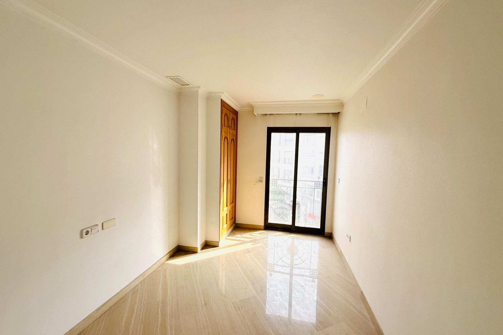 Reventa - Piso - Elche - Centro