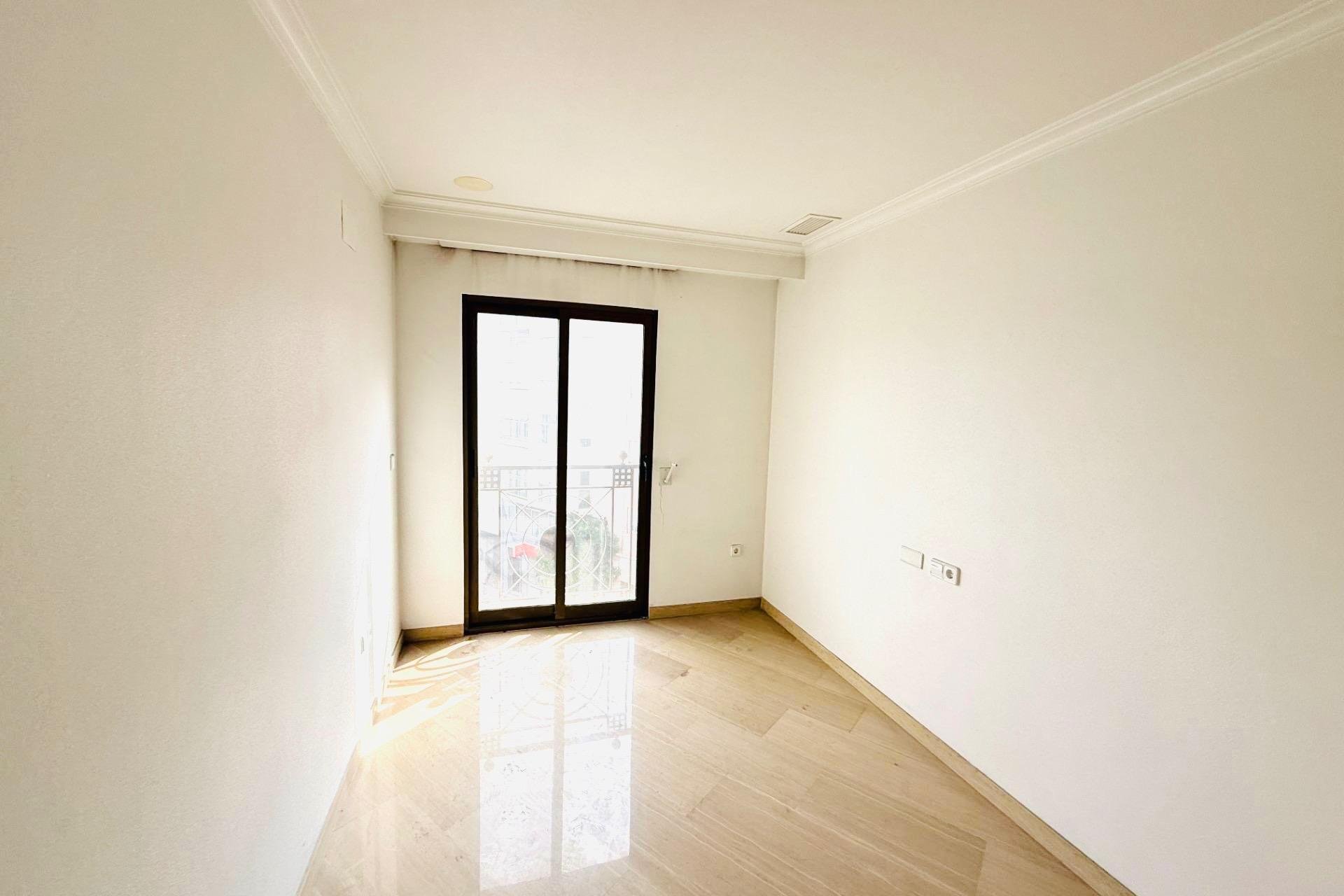 Reventa - Piso - Elche - Centro