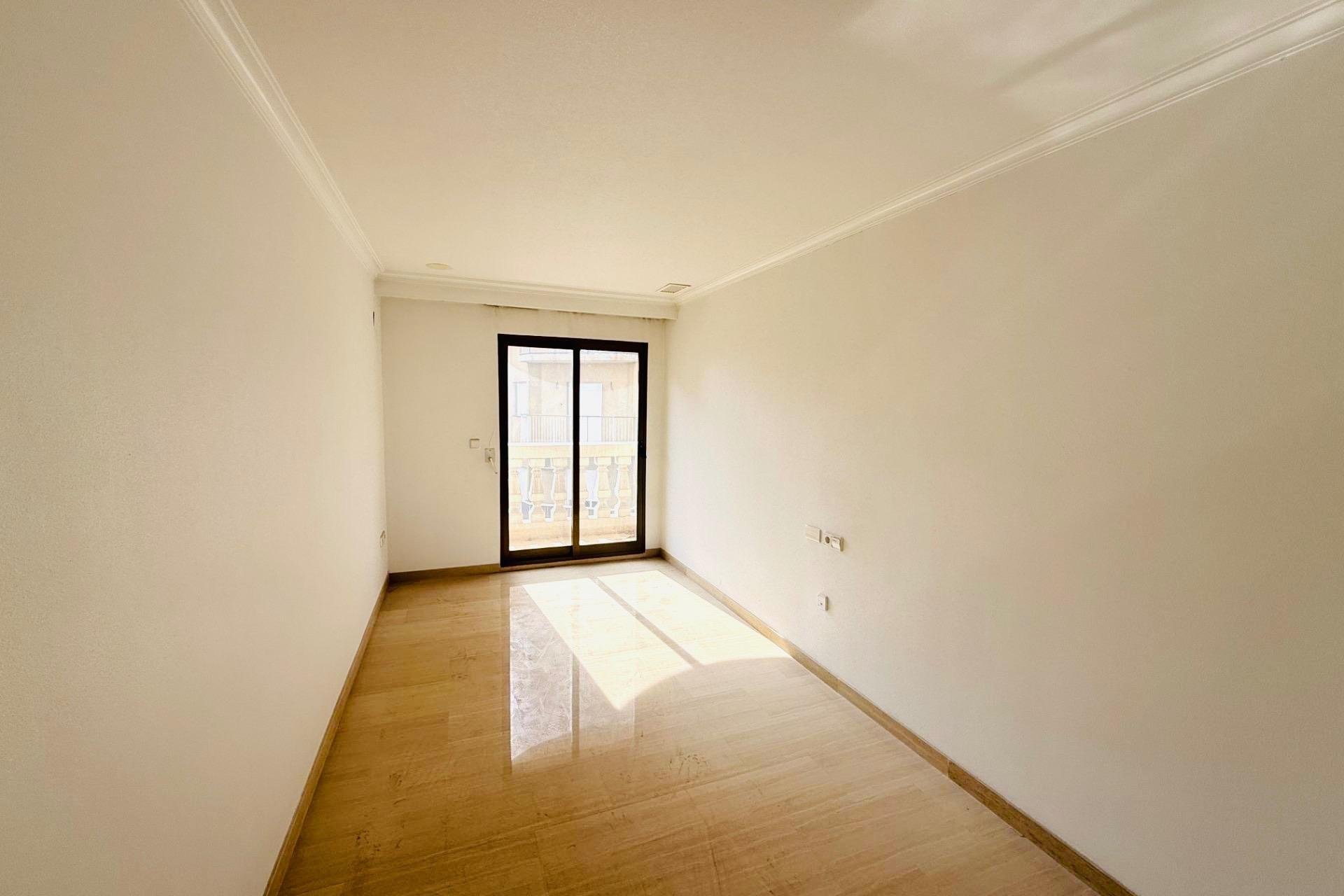 Reventa - Piso - Elche - Centro