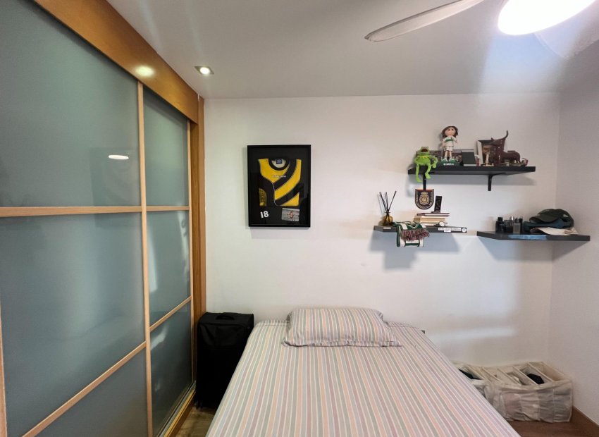 Reventa - Piso - Elche - Sector V-El Canal