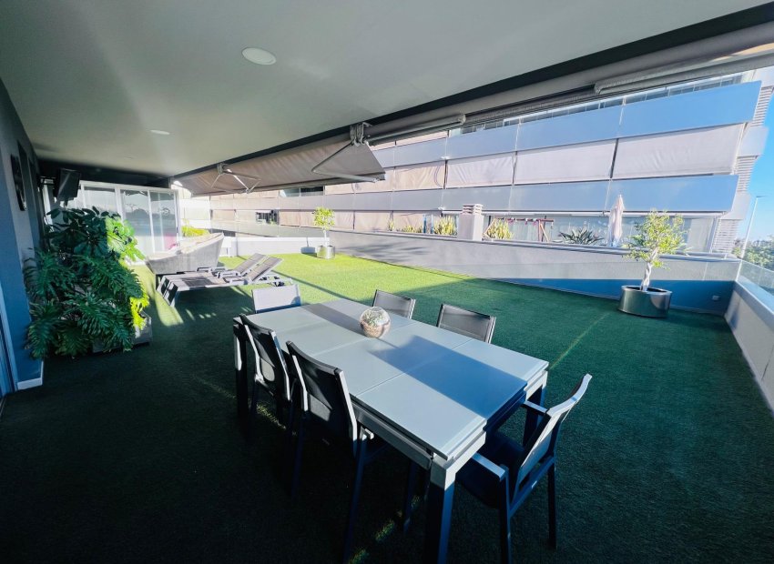 Reventa - Piso - Elche - Sector V-El Canal