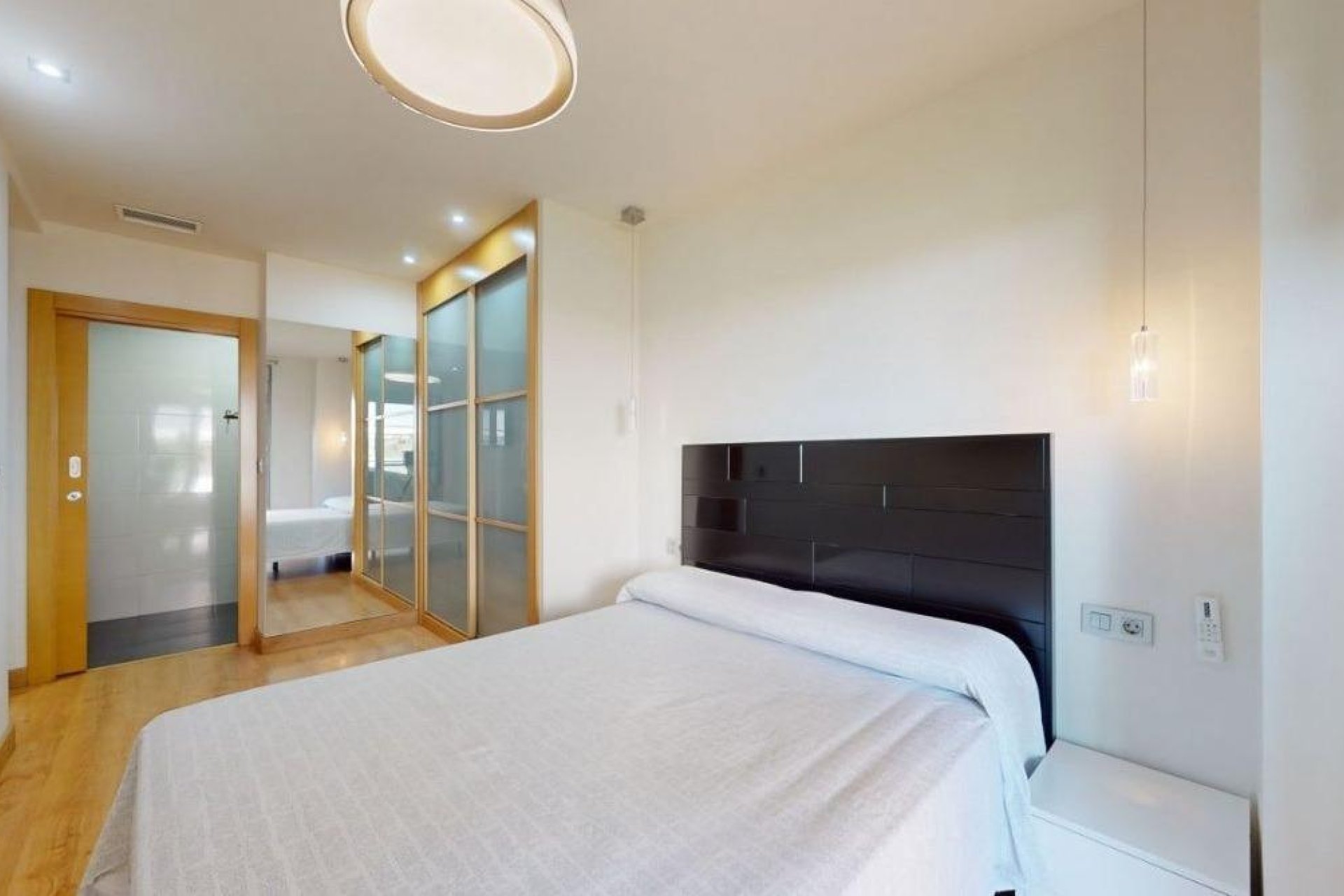 Reventa - Piso - Elche - Sector V-El Canal