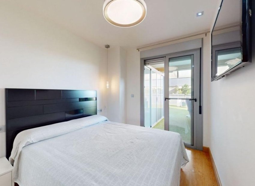 Reventa - Piso - Elche - Sector V-El Canal