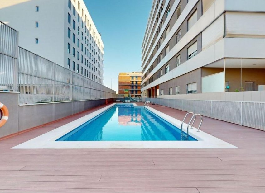 Reventa - Piso - Elche - Sector V-El Canal