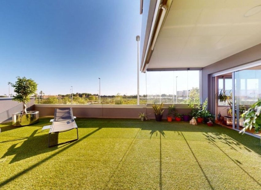 Reventa - Piso - Elche - Sector V-El Canal