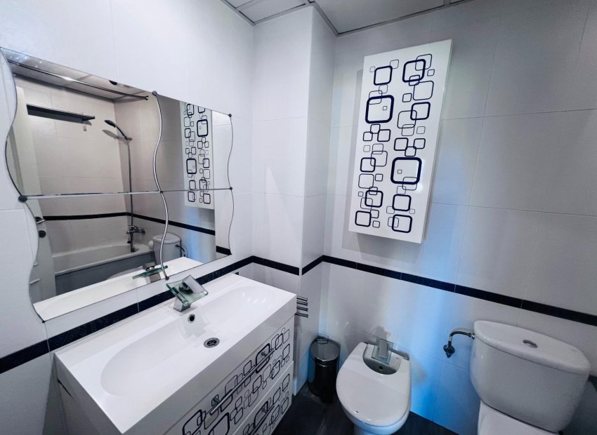 Reventa - Planta baja - Elche - Zona Universidad